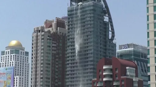 Earthquake turns rooftop pool into waterfall over Bangkok highrise